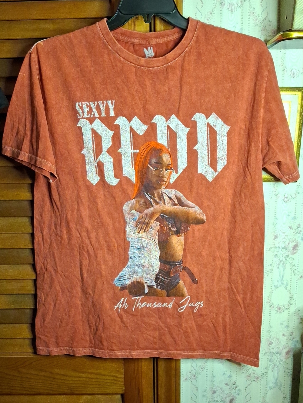 Sexy Red - Ah Thousand Jugs Unisex NWOT Short Sleeve Tee